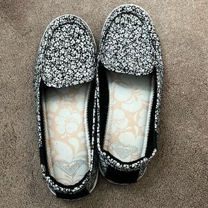 ROXY Black & White Floral Slip Ons
